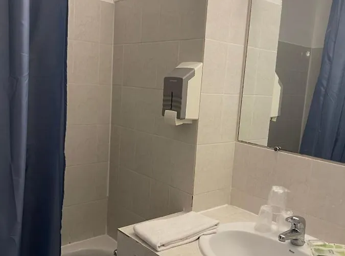 Hotel La Garenne